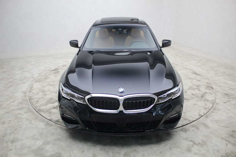 Foto do veículo BMW 320I M SPORT 2021 50 KM 339.000,00