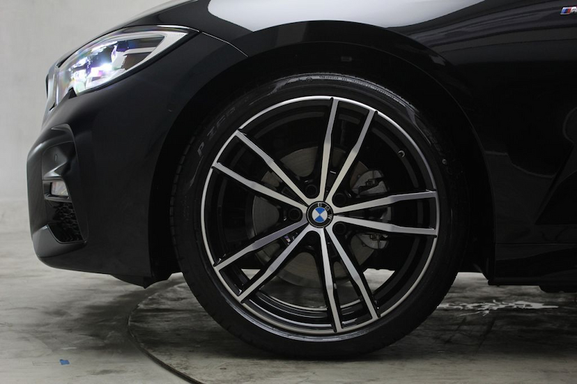 Foto do veículo BMW 320I M SPORT 2021 50 KM 339.000,00
