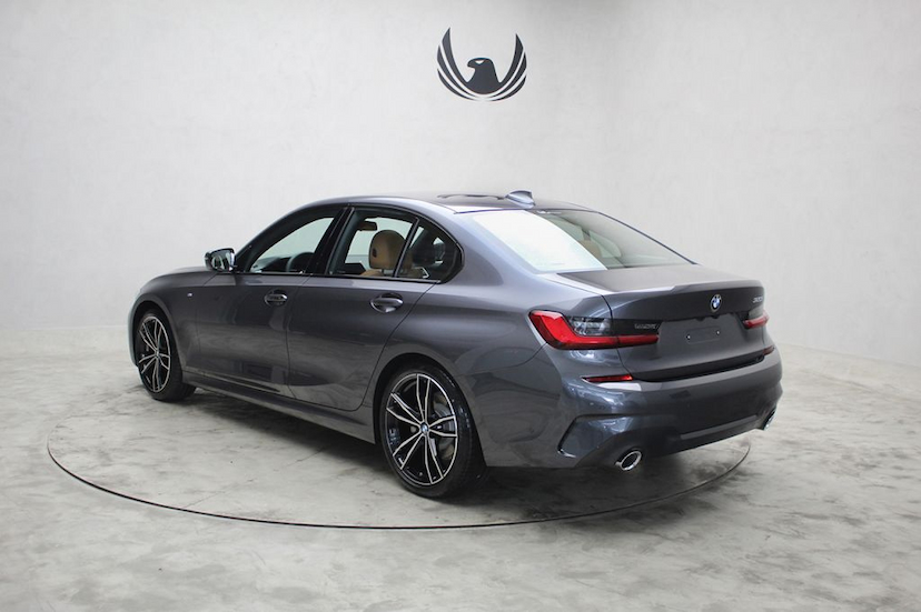 Foto do veículo BMW 320I M SPORT 2021 1.355 KM 359.000,00