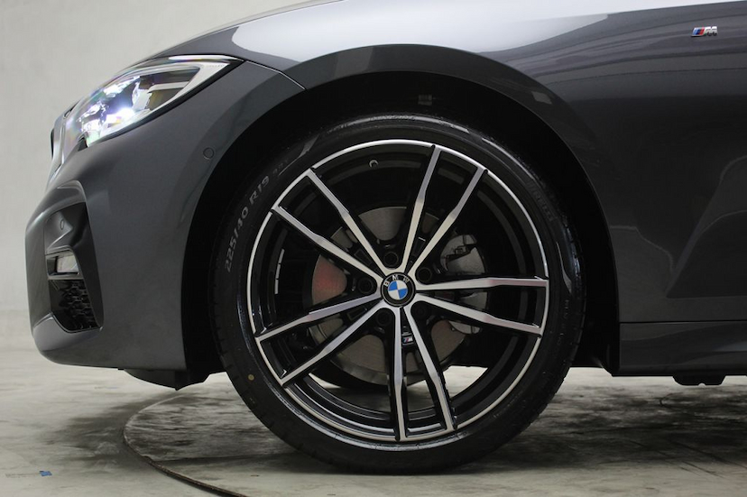 Foto do veículo BMW 320I M SPORT 2021 1.355 KM 359.000,00