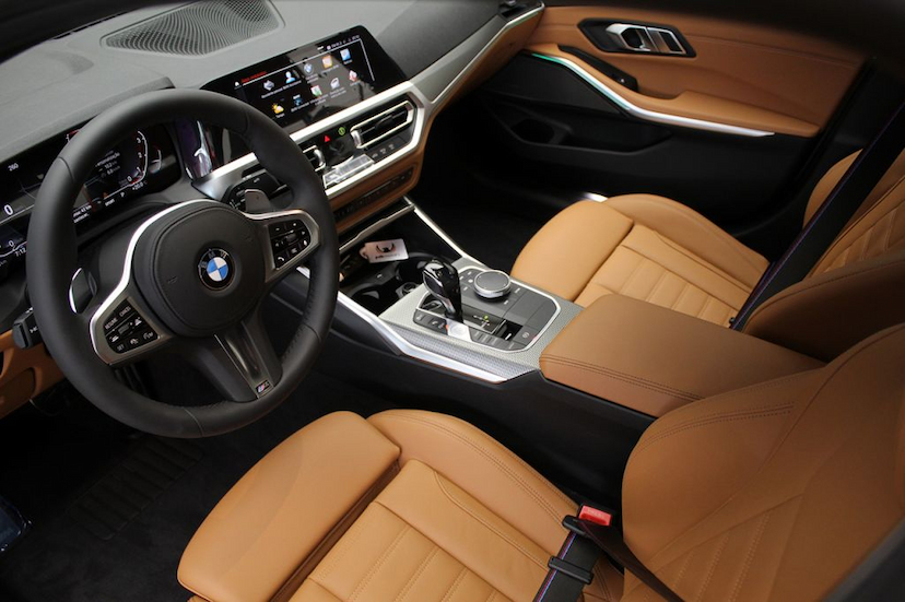 Foto do veículo BMW 320I M SPORT 2021 1.355 KM 359.000,00