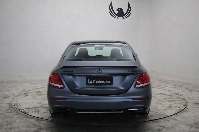 Foto do veículo MERCEDES-BENZ E63 S AMG 4MATIC 2019 9.565 KM 630.000,00