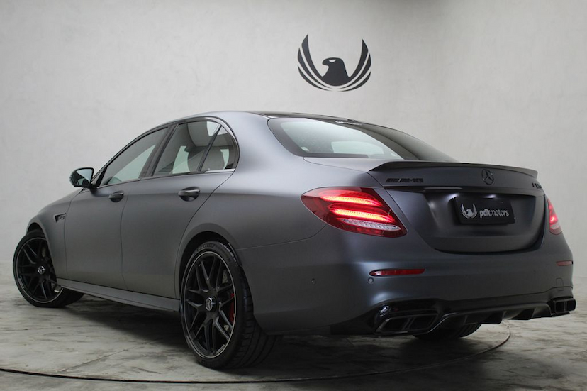 Foto do veículo MERCEDES-BENZ E63 S AMG 4MATIC 2019 9.565 KM 630.000,00
