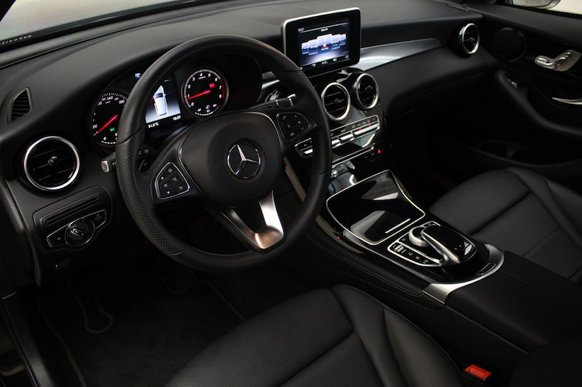 Foto do veículo MERCEDES-BENZ GLC 250 HIGHWAY 2019 16.912 KM 320.000,00