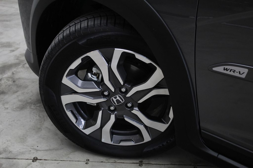 Foto do veículo HONDA WRV EXL CVT 2019 6.430 KM 120.000,00