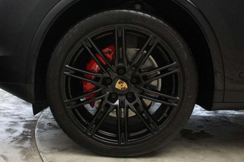 Foto do veículo PORSCHE CAYENNE S 2015 43.458 KM 235.000,00
