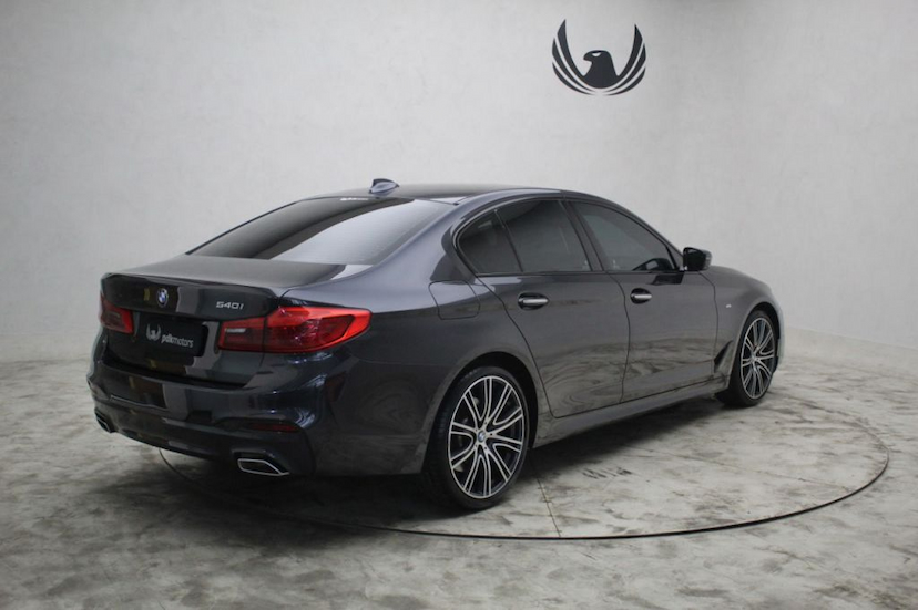 Foto do veículo BMW 540I M SPORT 2018 18.030 KM 269.000,00