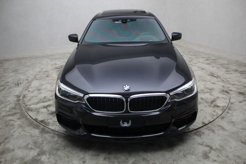 Foto do veículo BMW 540I M SPORT 2018 18.030 KM 269.000,00