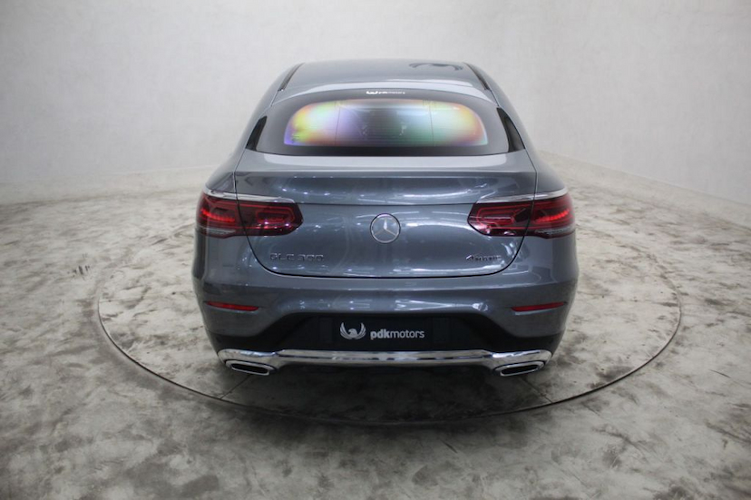Foto do veículo MERCEDES-BENZ GLC 300 COUPé 2020 17.375 KM 478.000,00