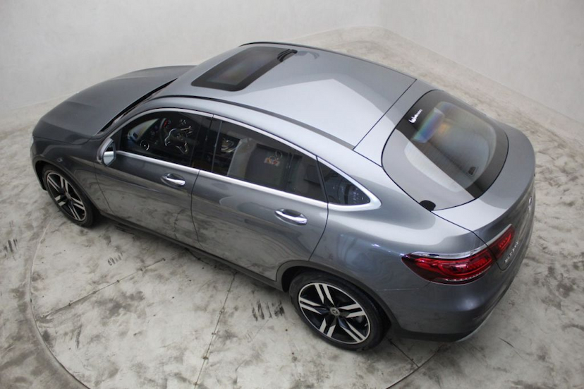 Foto do veículo MERCEDES-BENZ GLC 300 COUPé 2020 17.375 KM 478.000,00