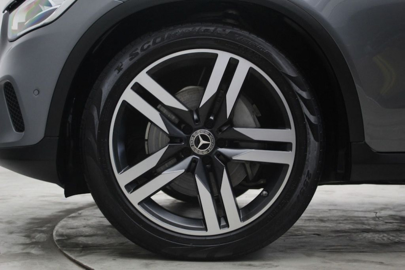 Foto do veículo MERCEDES-BENZ GLC 300 COUPé 2020 17.375 KM 478.000,00