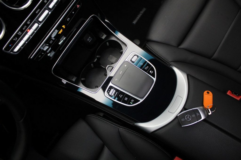Foto do veículo MERCEDES-BENZ GLC 300 COUPé 2020 17.375 KM 478.000,00