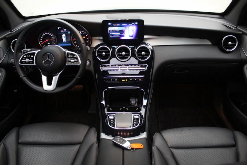 Foto do veículo MERCEDES-BENZ GLC 300 COUPé 2020 17.375 KM 478.000,00