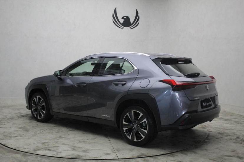 Foto do veículo LEXUS UX 250H HYBRID DYNAMIC 2019 1.610 KM 179.000,00