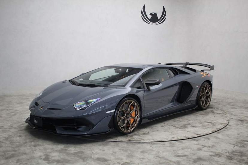 Foto do veículo LAMBORGHINI AVENTADOR SVJ 2019 850 KM 6.500.000,00