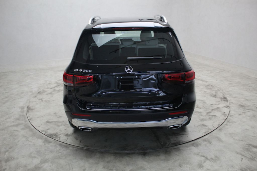 Foto do veículo MERCEDES-BENZ GLB 200 LAUNCH EDITION 2020 1.010 KM 279.000,00