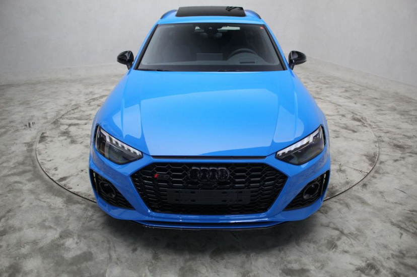 Foto do veículo AUDI RS 4 AVANT QUATTRO 2021 1.416 KM 639.000,00