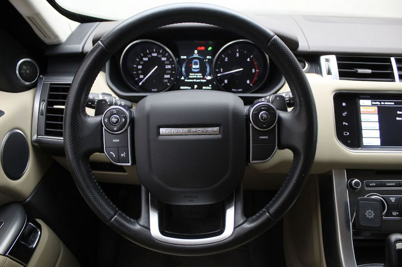 Foto do veículo LAND ROVER RANGE ROVER SPORT SE TDV6 2016 55.600 KM 285.000,00