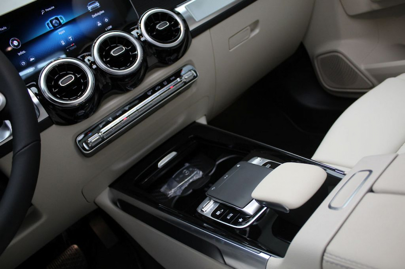Foto do veículo MERCEDES-BENZ GLB 200 LAUNCH EDITION 2020 0 KM 390.000,00