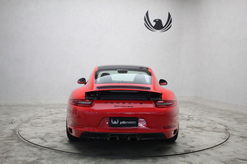 Foto do veículo PORSCHE 911 CARRERA 2018 6.192 KM 620.000,00