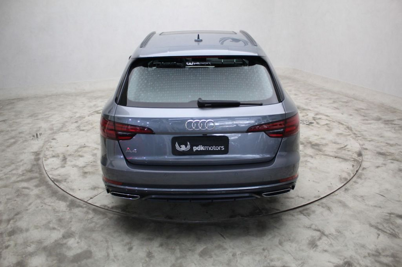 Foto do veículo AUDI A4 AVANT PRESTIGE PLUS 2019 12.600 KM 195.000,00