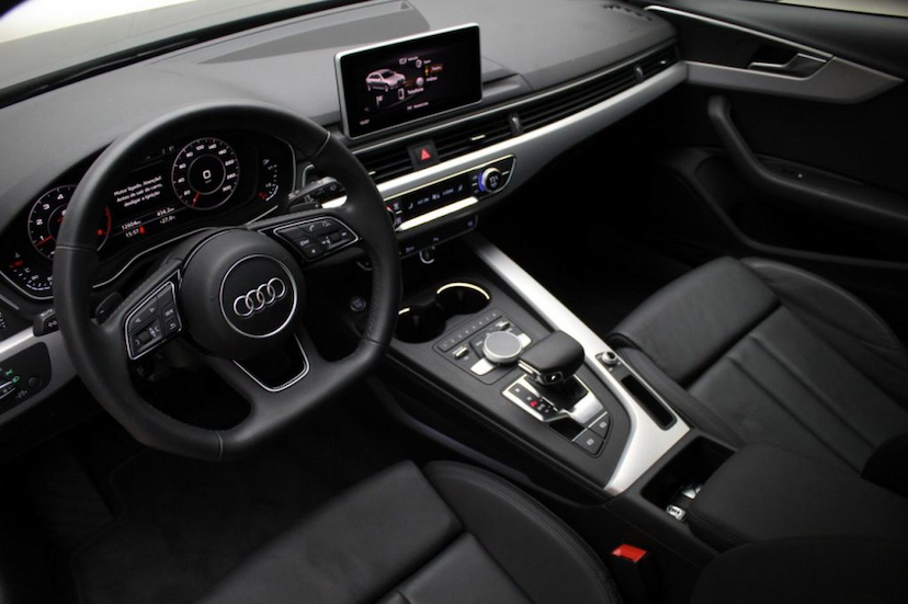 Foto do veículo AUDI A4 AVANT PRESTIGE PLUS 2019 12.600 KM 195.000,00