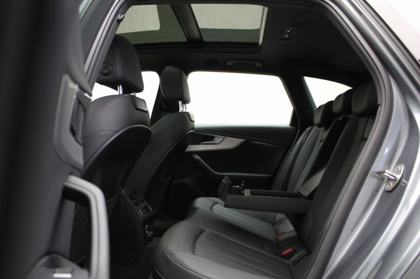 Foto do veículo AUDI A4 AVANT PRESTIGE PLUS 2019 12.600 KM 195.000,00