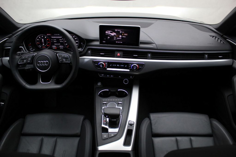 Foto do veículo AUDI A4 AVANT PRESTIGE PLUS 2019 12.600 KM 195.000,00