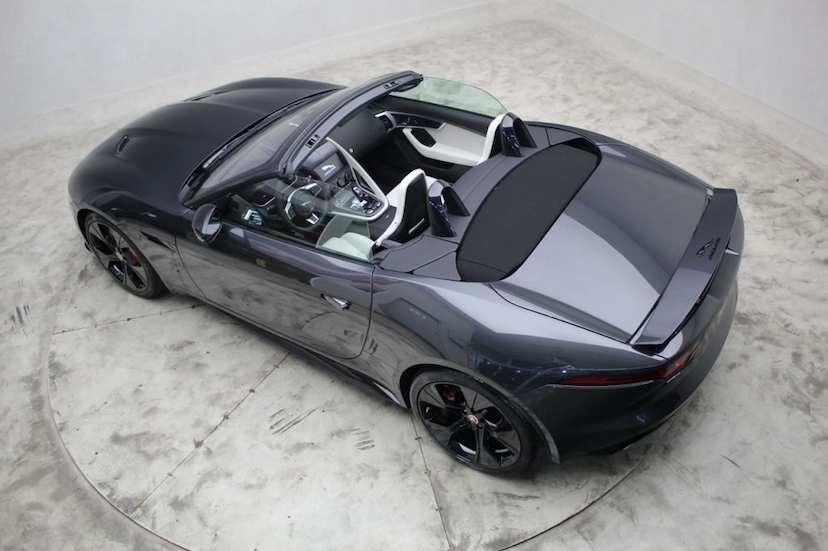 Foto do veículo JAGUAR F TYPE P300 R-DYNAMIC S CABRIO 2021 12 KM 549.000,00