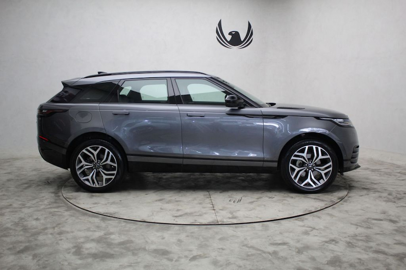 Foto do veículo LAND ROVER RANGE ROVER VELAR P250 SE R DYNAMIC 2018 16.871 KM 369.000,00