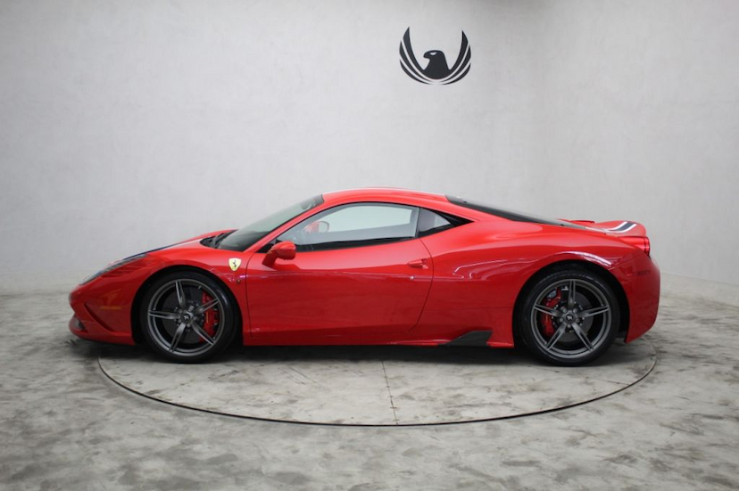 Foto do veículo FERRARI 458 SPECIALE 2014 5.400 KM 4.000.000,00