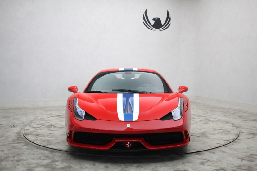 Foto do veículo FERRARI 458 SPECIALE 2014 5.400 KM 4.000.000,00
