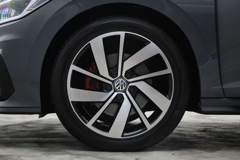 Foto do veículo VOLKSWAGEN JETTA GLI 2020 354 KM 235.000,00