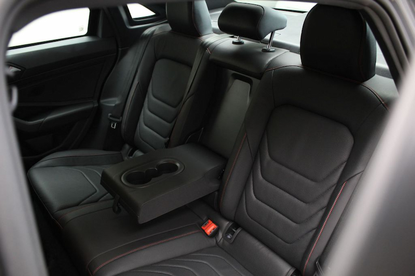 Foto do veículo VOLKSWAGEN JETTA GLI 2020 354 KM 235.000,00