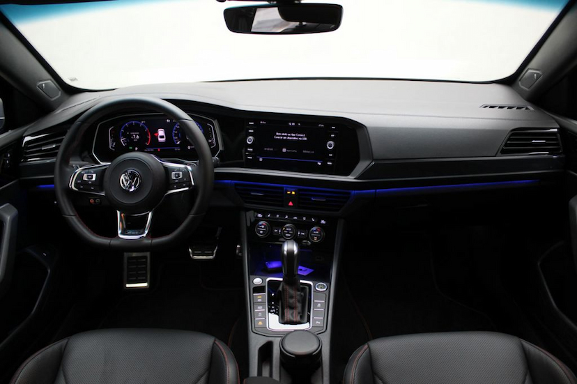 Foto do veículo VOLKSWAGEN JETTA GLI 2020 354 KM 235.000,00
