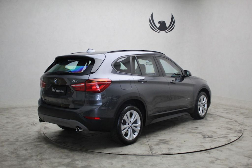 Foto do veículo BMW X1 2.0 GP 2018 30.300 KM 195.000,00