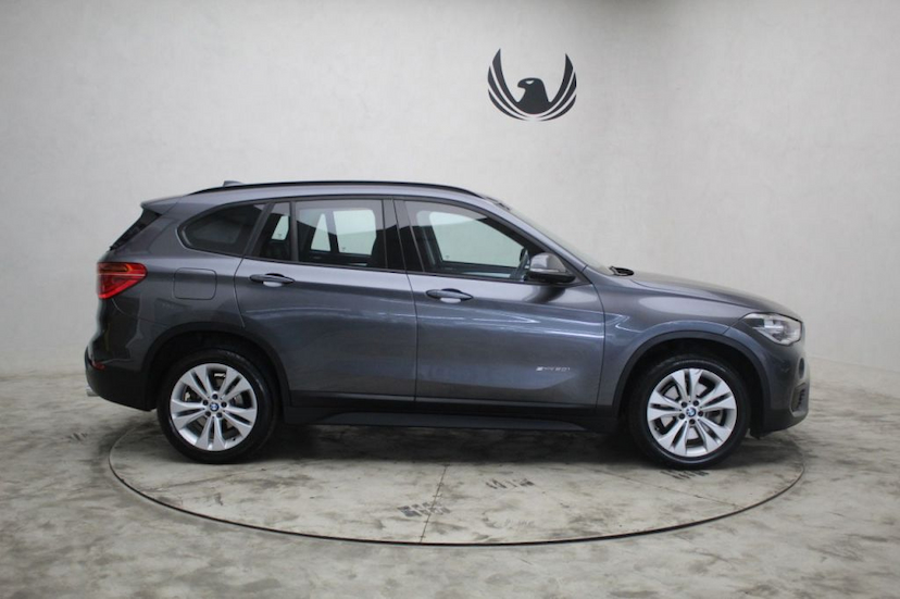 Foto do veículo BMW X1 2.0 GP 2018 30.300 KM 195.000,00