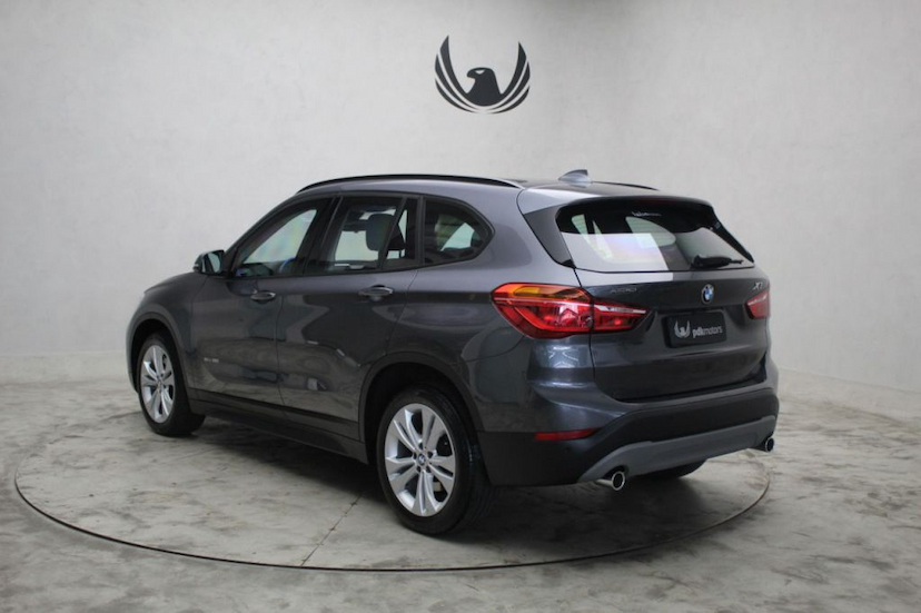 Foto do veículo BMW X1 2.0 GP 2018 30.300 KM 195.000,00