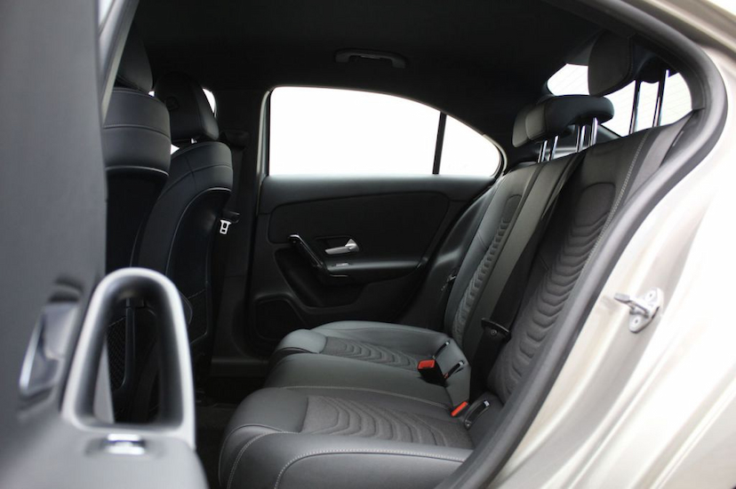 Foto do veículo MERCEDES-BENZ A200 SEDAN STYLE 2020 7.060 KM 199.000,00