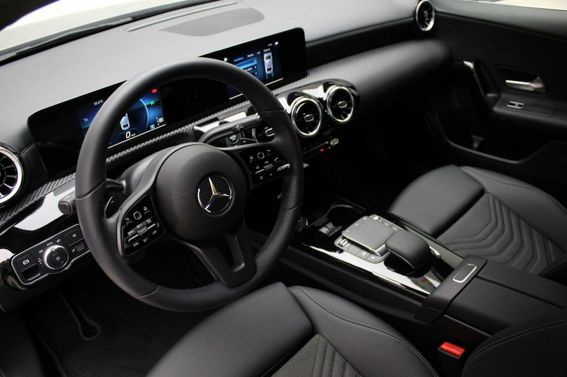Foto do veículo MERCEDES-BENZ A200 SEDAN STYLE 2020 7.060 KM 199.000,00