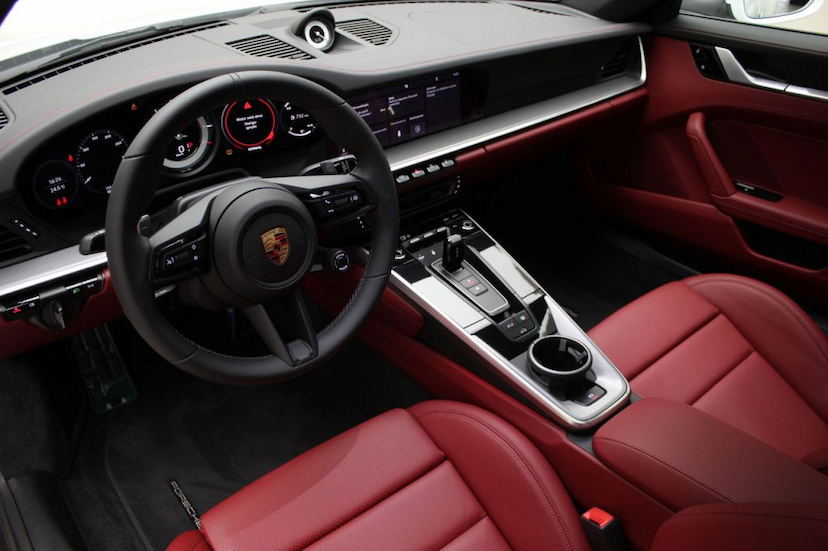 Foto do veículo PORSCHE 911 CARRERA 2021 1.420 KM 849.000,00