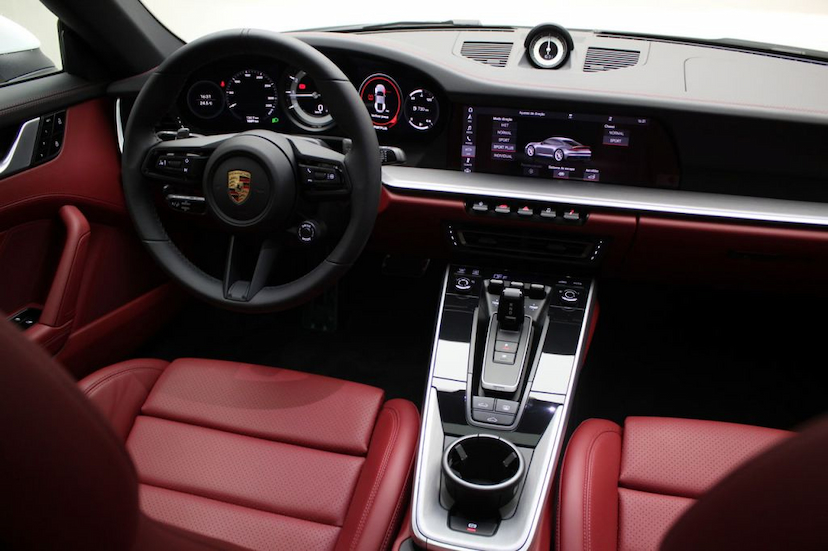 Foto do veículo PORSCHE 911 CARRERA 2021 1.420 KM 849.000,00