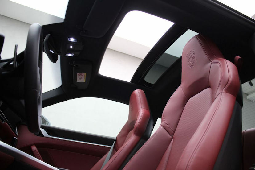 Foto do veículo PORSCHE 911 CARRERA 2021 1.420 KM 849.000,00