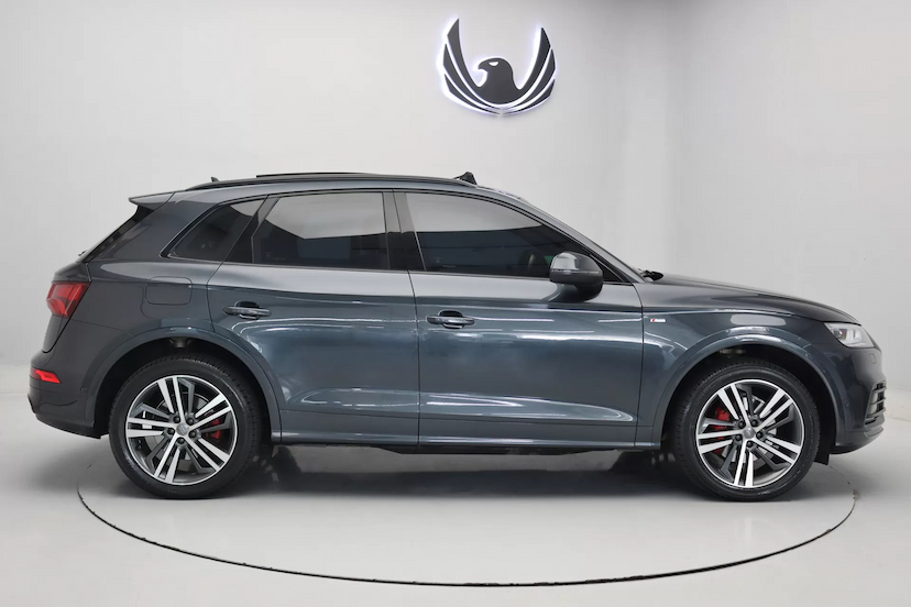 Foto do veículo AUDI Q5 S-LINE 2020 39.500 KM 275.000,00