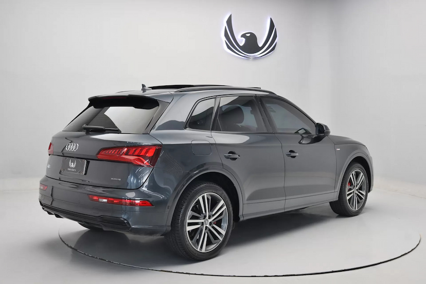 Foto do veículo AUDI Q5 S-LINE 2020 39.500 KM 275.000,00