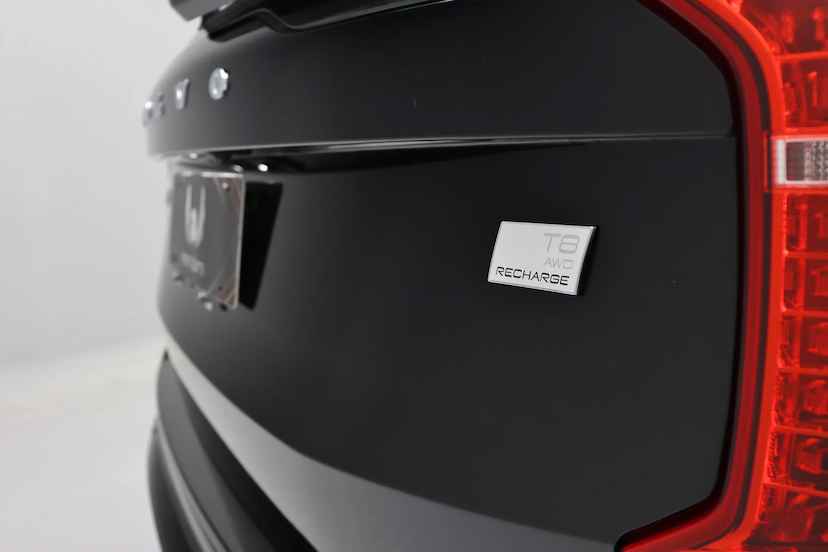 Foto do veículo VOLVO XC90 T8 RECHARGE ULTIMATE DARK | 7 LUGARES 2024 1.900 KM 679.000,00