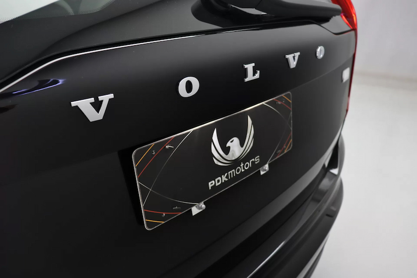 Foto do veículo VOLVO XC90 T8 RECHARGE ULTIMATE DARK | 7 LUGARES 2024 1.900 KM 679.000,00