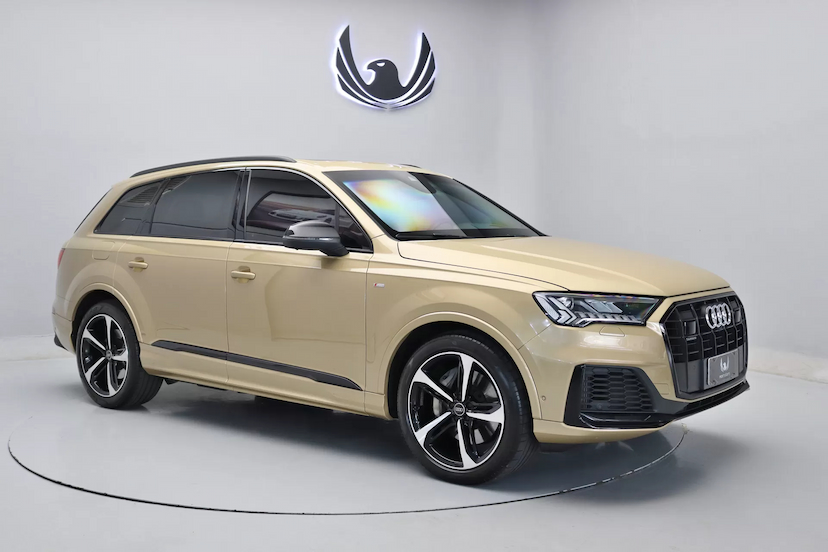 Foto do veículo AUDI Q7 TFSI S-LINE | 7 LUGARES 2021 23.000 KM 649.000,00