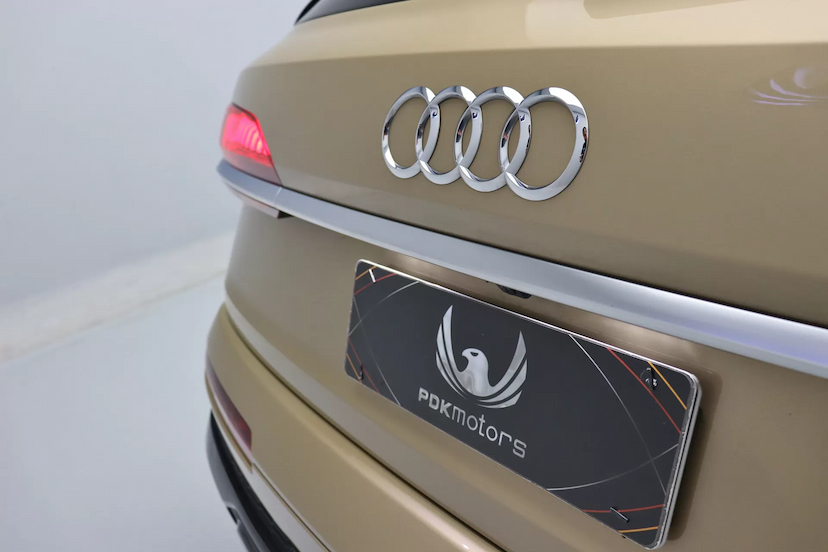 Foto do veículo AUDI Q7 TFSI S-LINE | 7 LUGARES 2021 23.000 KM 649.000,00