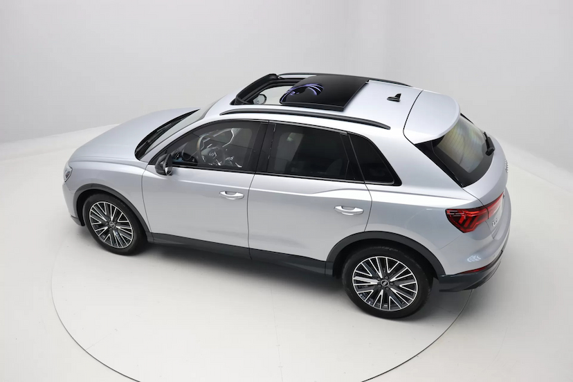 Foto do veículo AUDI Q3 BLACK 2021 10.300 KM 295.000,00